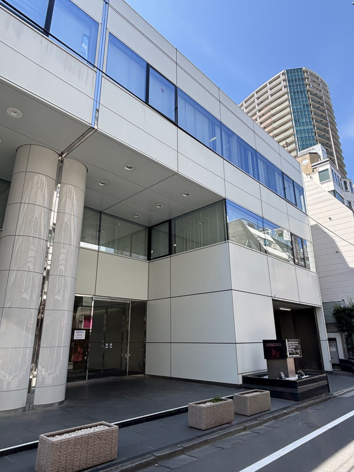 西新宿三晃の物件画像
