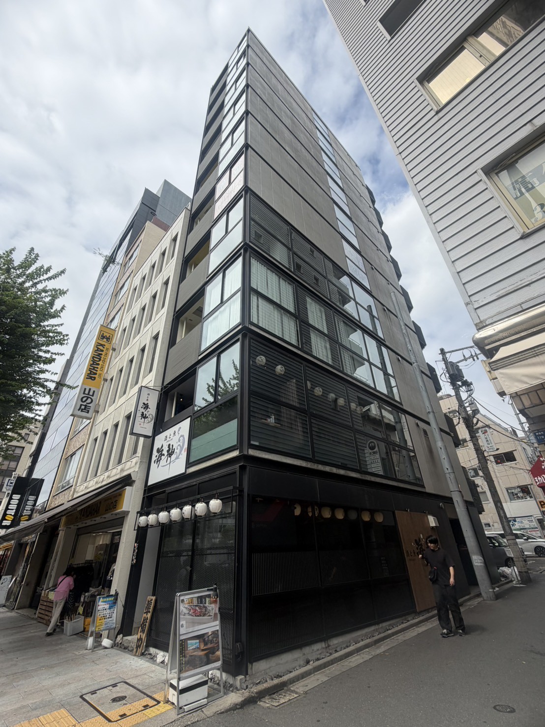 AL BUILDING JINBOCHOの物件画像