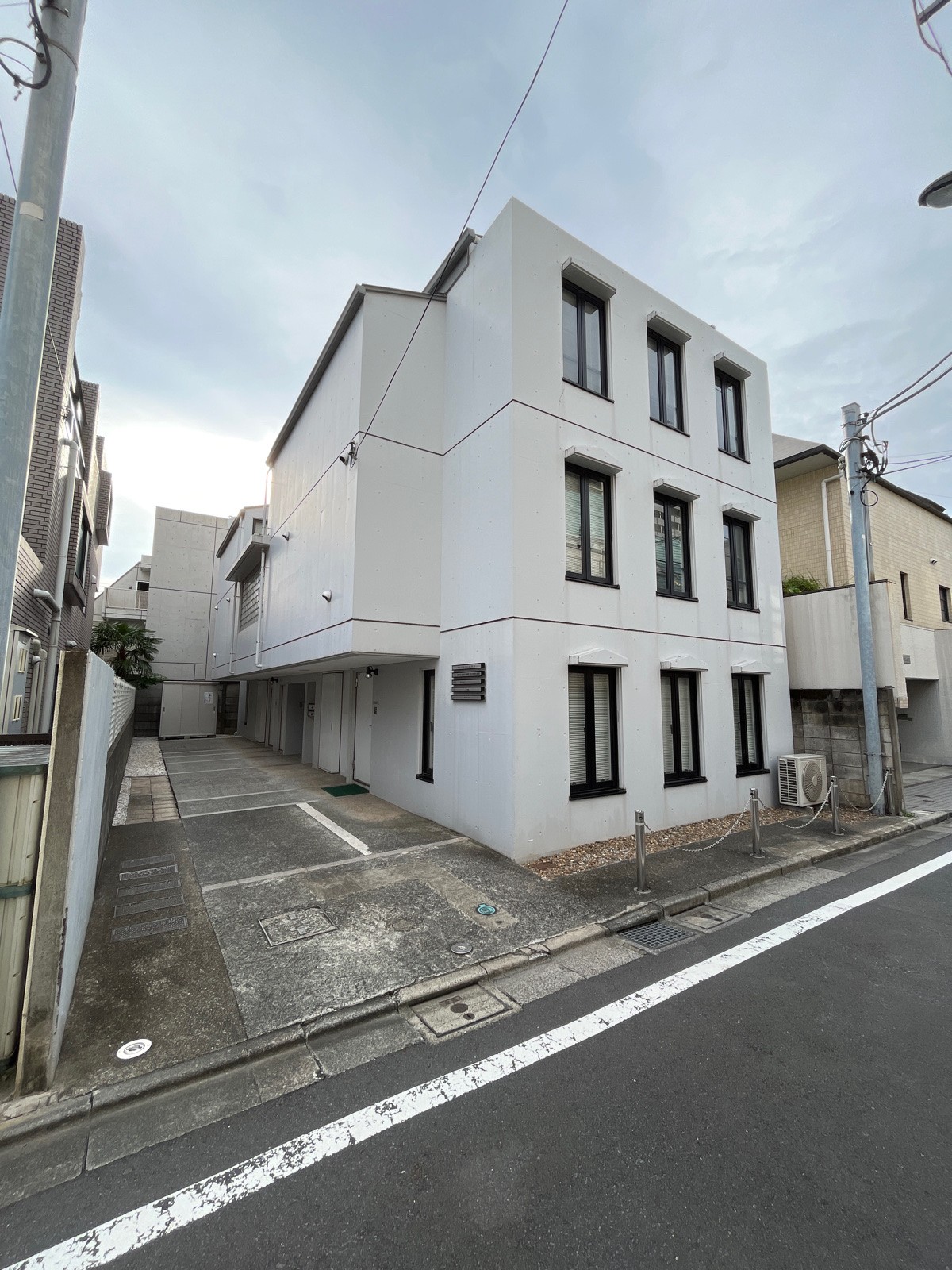 ロイクラトン左門町の物件画像