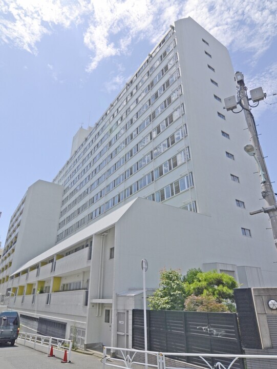 神宮前コーポラスの物件画像