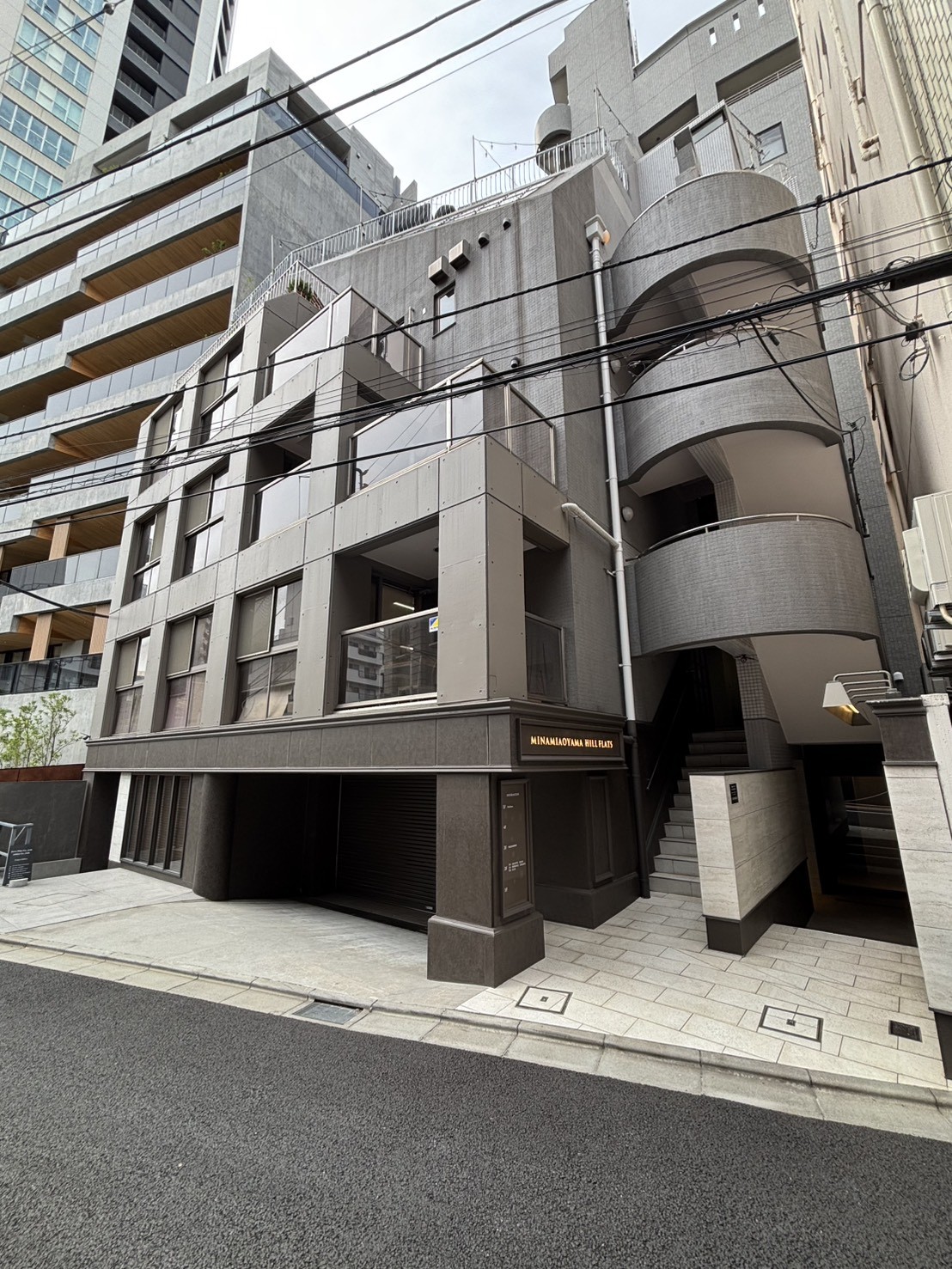 南青山ヒルフラッツの物件画像