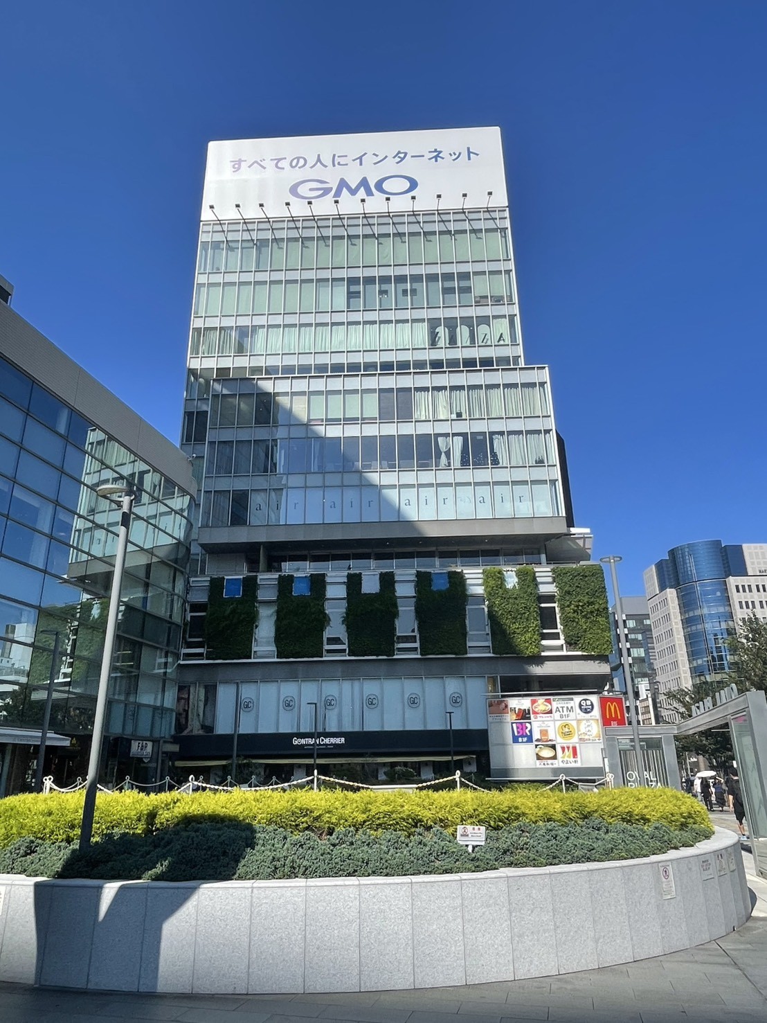 La Porte Aoyama（ラ・ポルト青山）の物件画像